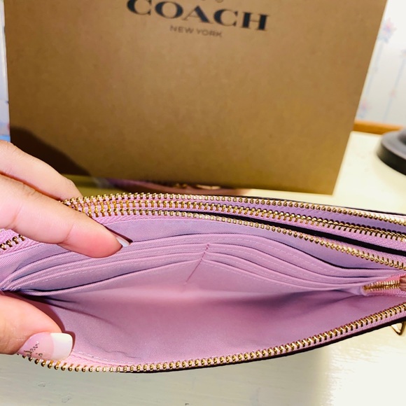 Nwt! Coach large double zip wristlet. - Picture 4 of 5